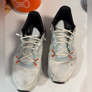 On cloudtilt size 9.5